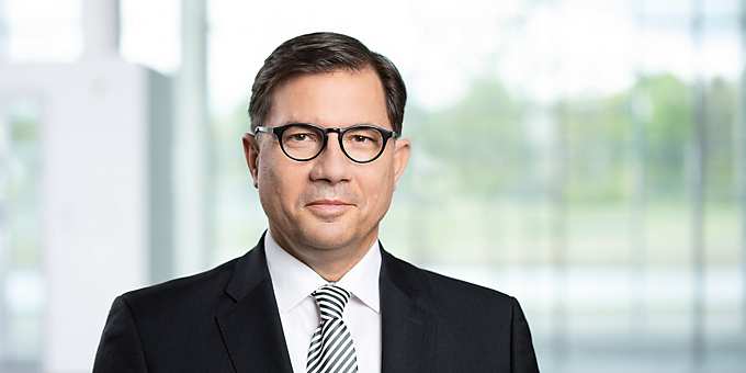 Sven Schneider 博士
