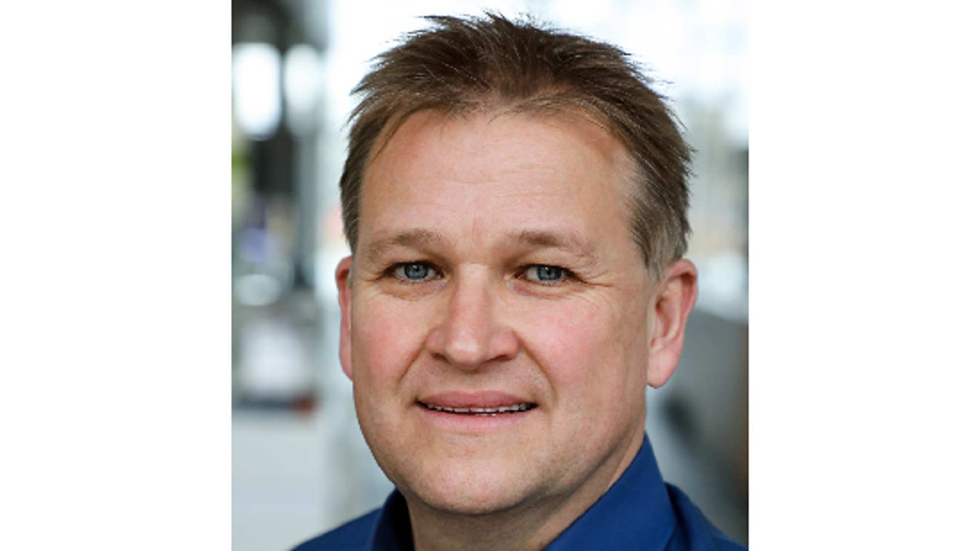 英飞凌车载充电器