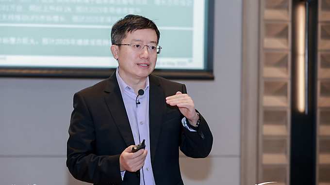 英飞凌科技高级副总裁、英飞凌科技工业与基础设施业务大中华区负责人于代辉发表主题演讲