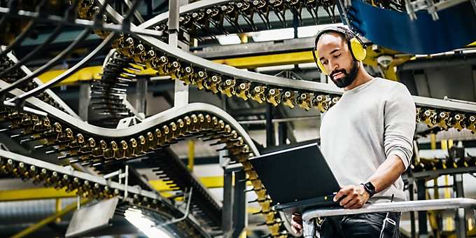 Flash memory program partner