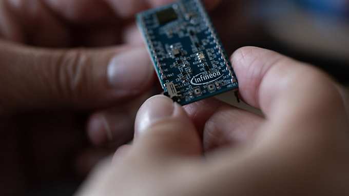 智能健康设备的微芯片