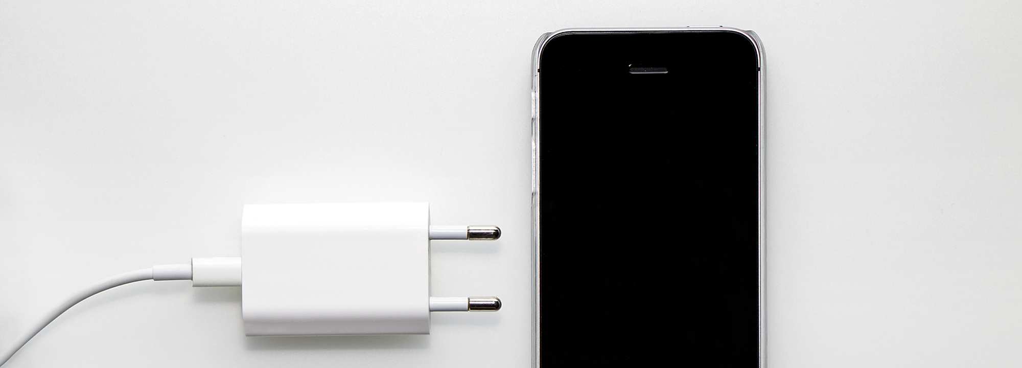 智能手机 USB PD 充电器
