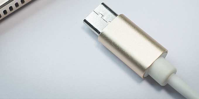 在 USB-C 上使用 EZ-PD ™ PMG1