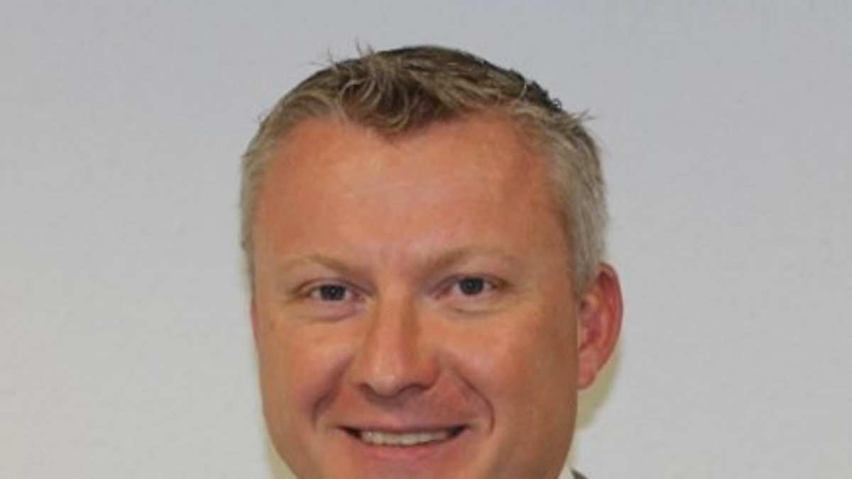 托比亚斯·阿斯豪尔