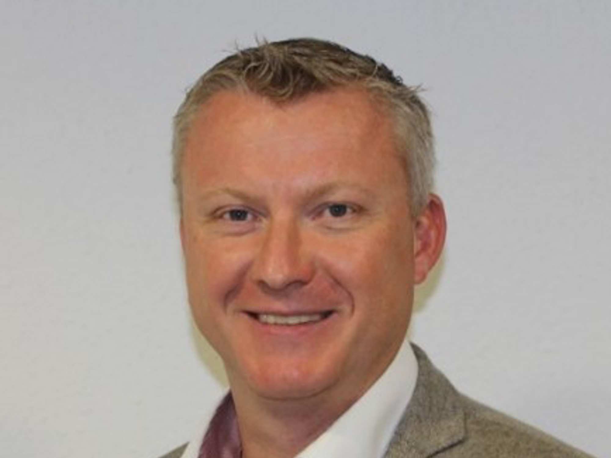 托比亚斯·阿斯豪尔