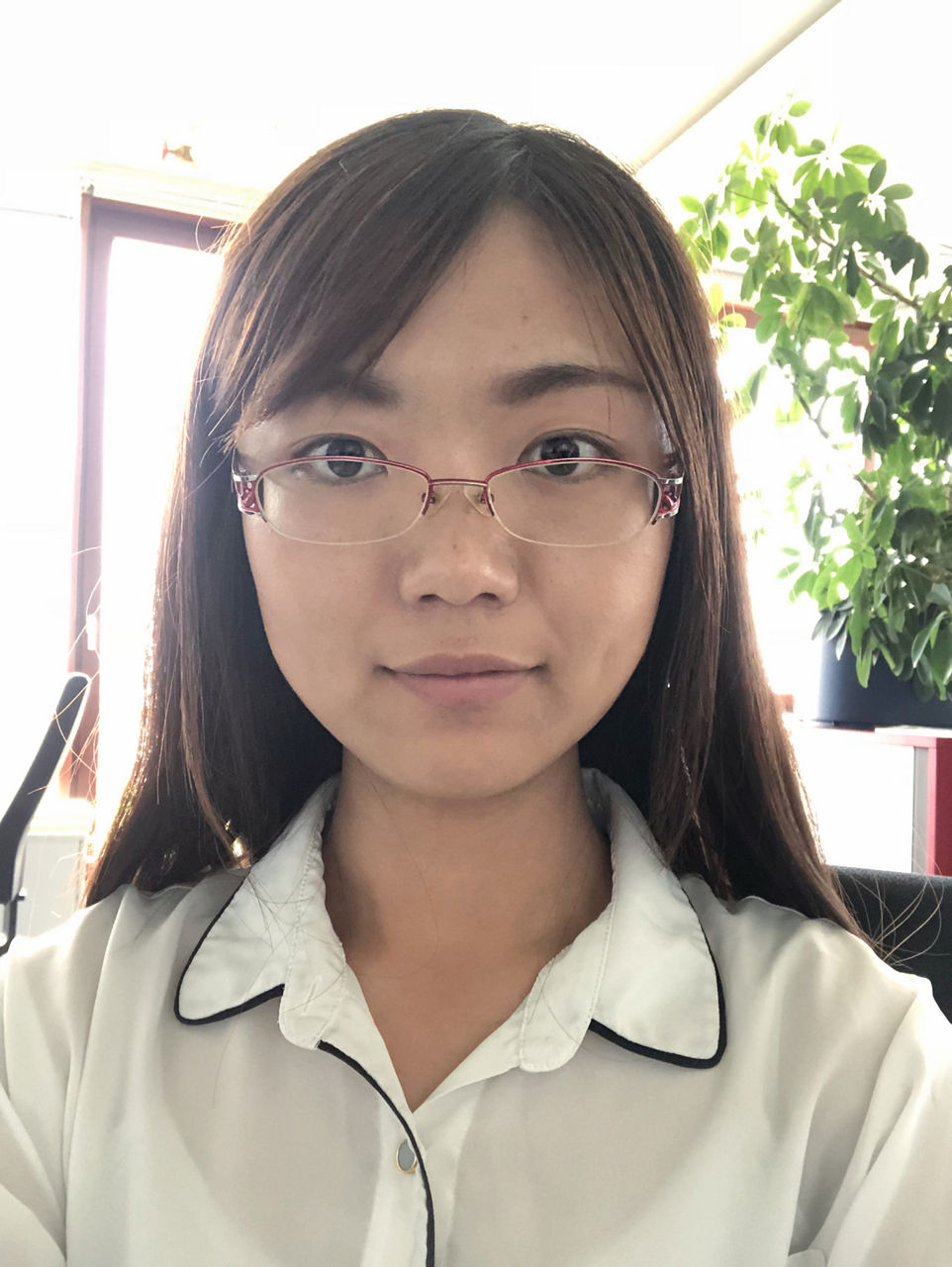 王亚南