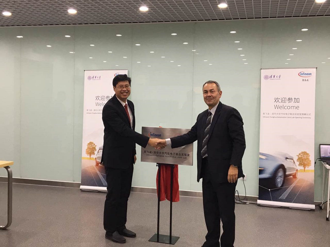 Yang Diange Anton Mueller Unveiled Laboratory